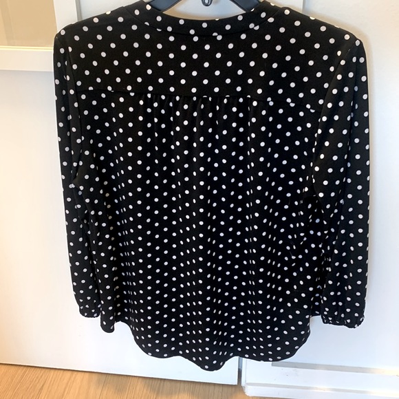 Vince Camuto - Black & White top - Size Small, EXCELLENT CONDITION - Picture 6 of 6